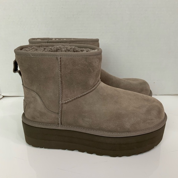 New UGG Sz 11 Classic Mini Platform Smoke Plume Gray Suede Short Boots Booties